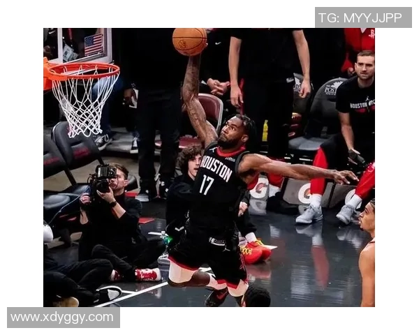 2012年NBA热火与快船激战回顾球星对决与精彩瞬间再现