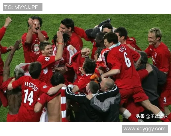 伊斯坦布尔对曼联比赛精彩回顾及最终比分分析