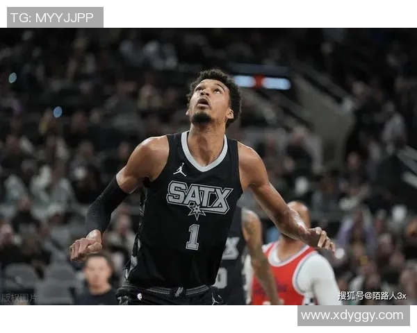 文班亚马法国队首秀狂砍27分横扫意大利引发NBA球探热议