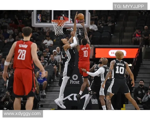 火箭队与马刺队激战全场精彩录像回顾2018年12月23日比赛盛况