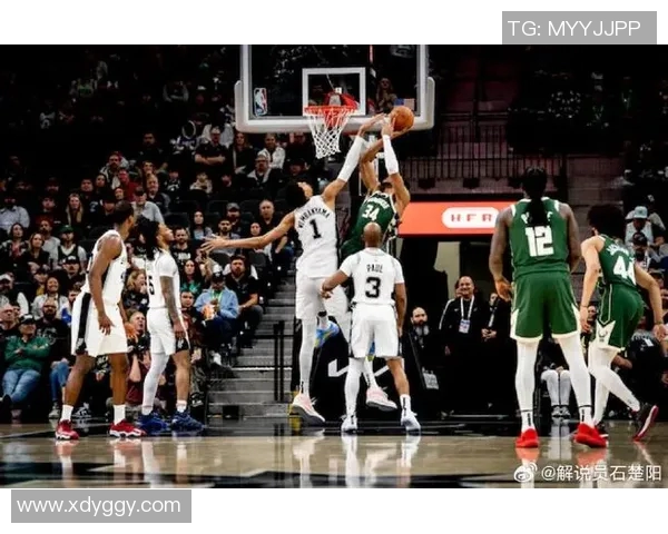 文班亚马首场比赛表现惊艳五次盖帽加隔扣字母哥引发热烈讨论